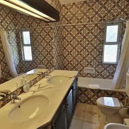 Villa 626 3 Bedrooms Private Pool Short Walk To The Praca *